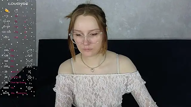 Snapshot of Ginger_Kristin chatting on February 27, 2026, 1:16 am Ginger Kristin online show from February 27, 2026, 1:16 am