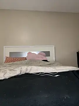 Kiki hammyy online show from March 6, 2026, 2:08 am