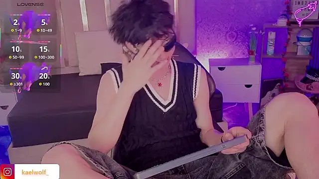 kaelwolf tay online show from March 6, 2026, 7:21 pm