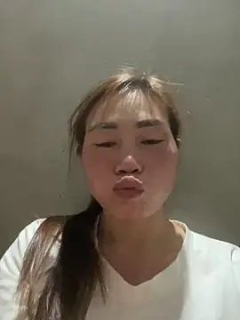 meganmeo online show from February 15, 2026, 4:14 pm