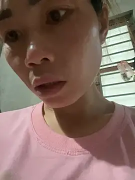 Snapshot of meganmeo chatting on May 2, 2026, 11:21 pm meganmeo online show from May 2, 2026, 11:21 pm