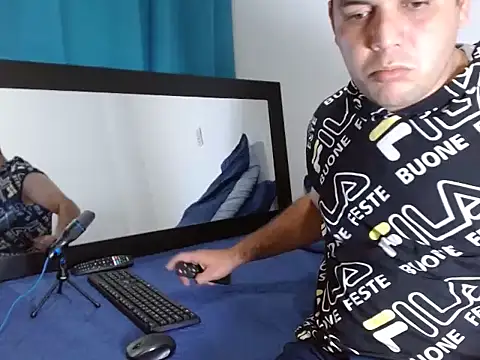 Snapshot of Kevin_Marcano chatting on November 26, 2025, 12:22 am Kevin Marcano online show from November 26, 2025, 12:22 am