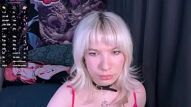 LolaDollyMur online show from December 16, 2025, 7:19 pm