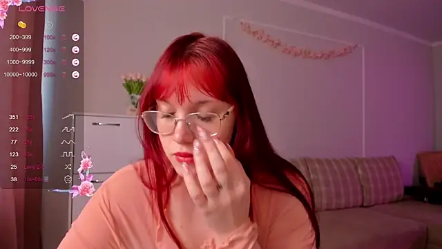 Snapshot of SweetieMarry chatting on May 2, 2026, 5:23 am SweetieMarry online show from May 2, 2026, 5:23 am