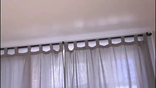 Snapshot of HelenSprintty_ chatting on November 23, 2025, 11:54 am HelenSprintty online show from November 23, 2025, 11:54 am