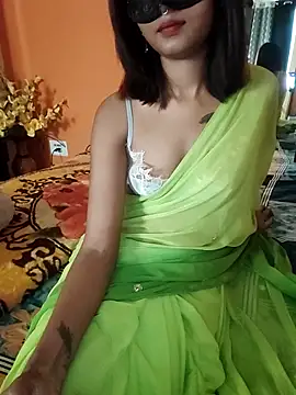 Ammu Kutty143 online show from April 28, 2026, 11:04 am