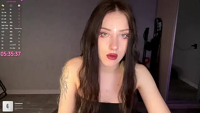 Meowluly online show from April 13, 2026, 9:20 pm