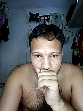 Snapshot of arnoldtu chatting on November 23, 2025, 8:30 pm arnoldtu online show from November 23, 2025, 8:30 pm