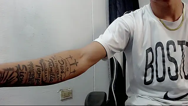 imagination to themax online show from November 24, 2025, 8:41 pm