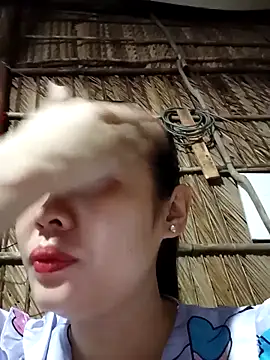 Lin-kute98 online show from April 15, 2026, 10:32 pm