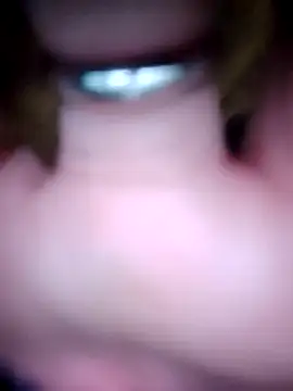 LianLaz online show from December 2, 2025, 7:36 am