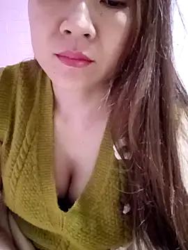 Lily-ross22 online show from November 28, 2025, 7:44 am