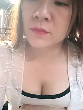 Lily-ross22 online show from December 21, 2025, 6:20 am