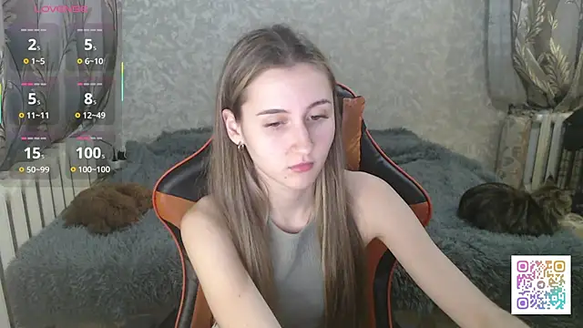 Snapshot of Ave_Costly chatting on December 18, 2025, 4:35 pm Ave Costly online show from December 18, 2025, 4:35 pm