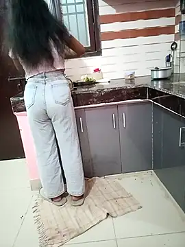 your sidhi online show from December 3, 2025, 1:42 pm