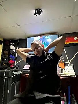 Snapshot of tratosucio chatting on January 6, 2026, 6:39 am tratosucio online show from January 6, 2026, 6:39 am