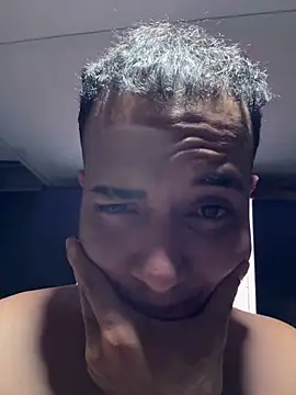 Snapshot of tratosucio chatting on March 15, 2026, 5:57 am tratosucio online show from March 15, 2026, 5:57 am