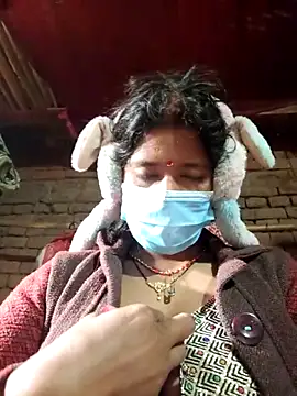 Curvy Vamikaa online show from January 17, 2026, 3:44 am