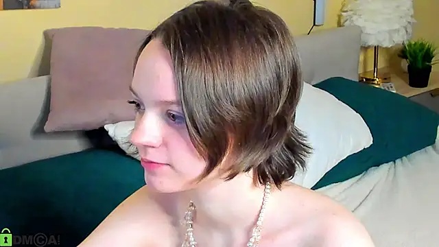 Olivia Riesz online show from May 15, 2026, 1:01 am