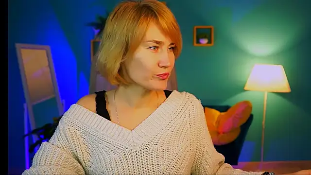 DanaRyan  online show from December 1, 2025, 9:03 am