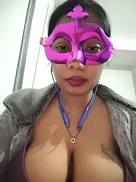 aarti03fb online show from February 10, 2026, 6:56 pm