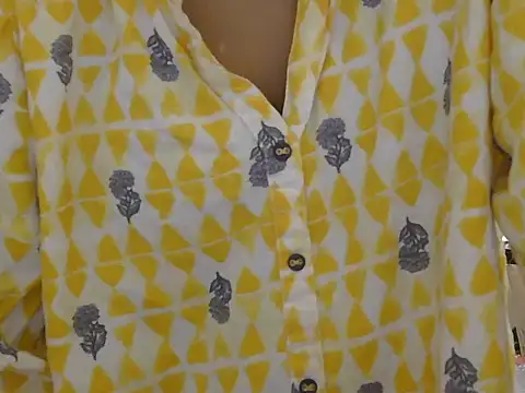 cute mahira online show from April 3, 2026, 5:11 pm