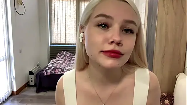 MistikMinx online show from November 27, 2025, 12:07 pm