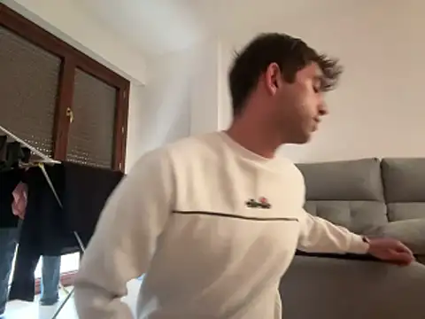 Hugoo 21 online show from November 24, 2025, 2:28 pm