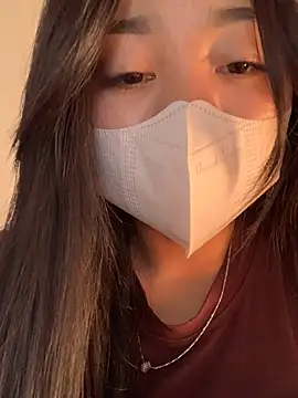 lana-kan online show from February 11, 2026, 1:49 pm