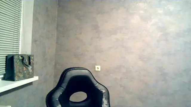 GlibRasher online show from November 25, 2025, 8:09 pm