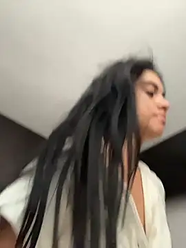 Miia moonn online show from January 8, 2026, 12:29 pm