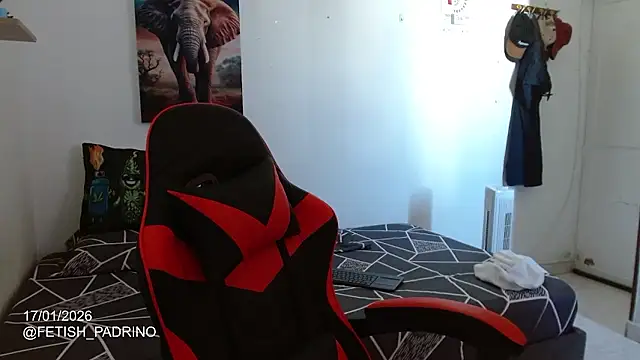 Snapshot of holegape chatting on January 18, 2026, 2:21 pm holegape online show from January 18, 2026, 2:21 pm