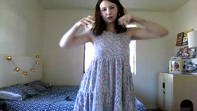 lilliabloom online show from February 21, 2026, 11:06 pm