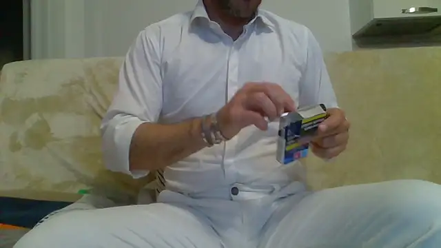 Eroshotlicker online show from April 17, 2026, 8:34 pm