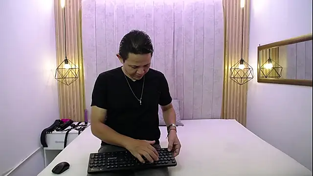 DaniyMel online show from December 20, 2025, 12:23 pm