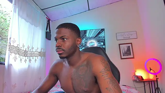 Ethantravis22 online show from December 5, 2025, 6:59 pm