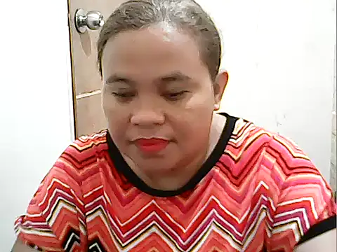 cutechubby online show from June 10, 2026, 9:57 pm