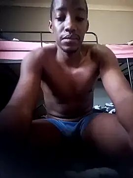 Cuteyuuboy2086 online show from February 3, 2026, 6:11 am