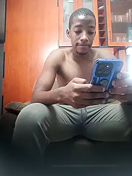 Cuteyuuboy2086 online show from March 12, 2026, 1:17 pm