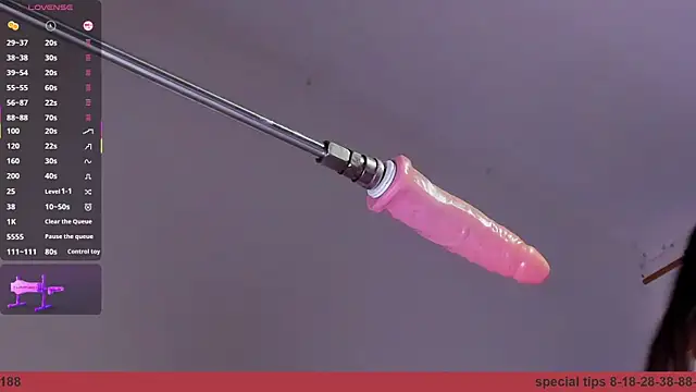 Snapshot of sophie_1_ chatting on December 1, 2025, 7:35 am sophie 1 online show from December 1, 2025, 7:35 am