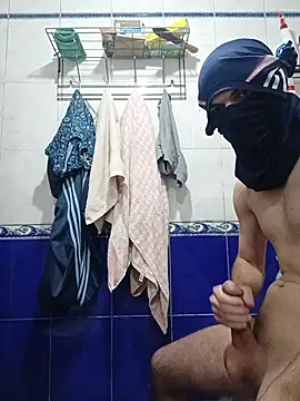 Chik03 online show from March 13, 2026, 9:43 pm