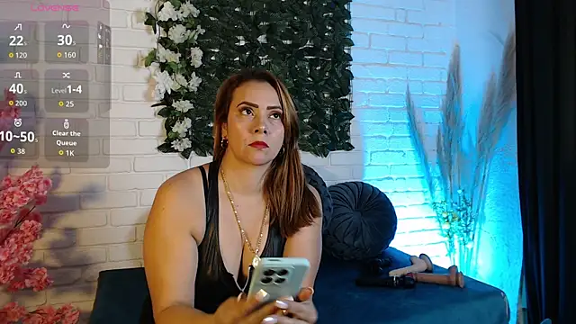 Karla Ferrer x online show from April 15, 2026, 7:10 pm