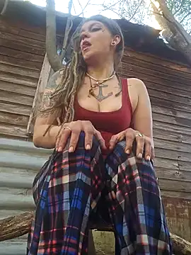 Snapshot of Horny_hippie chatting on January 28, 2025, 9:19 pm Horny hippie online show from January 28, 2025, 9:19 pm