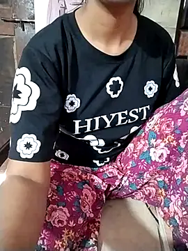 RASHMI SHARMA9 online show from March 25, 2026, 6:19 am