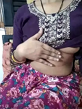 Snapshot of RASHMI_SHARMA9 chatting on May 7, 2026, 1:49 pm RASHMI SHARMA9 online show from May 7, 2026, 1:49 pm