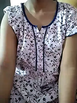 Snapshot of RASHMI_SHARMA9 chatting on May 14, 2026, 5:53 pm RASHMI SHARMA9 online show from May 14, 2026, 5:53 pm