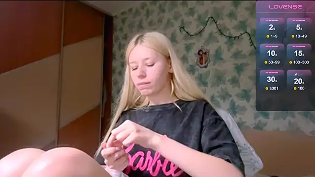 Barbie Blondie online show from April 10, 2026, 4:12 pm