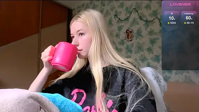 Barbie Blondie online show from April 13, 2026, 5:07 pm