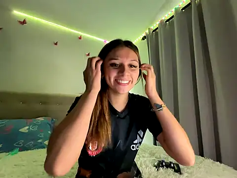 allisonn parker26 online show from January 5, 2026, 10:35 pm