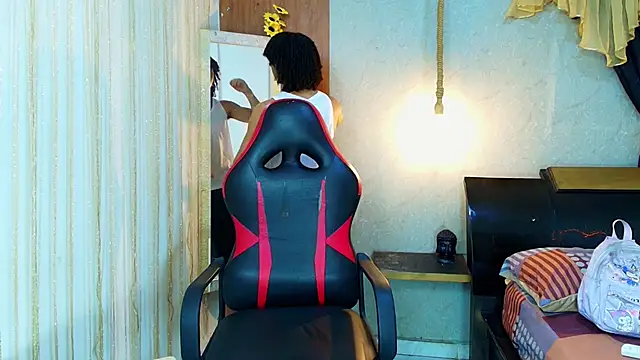 kim curlyy online show from April 8, 2026, 1:00 pm